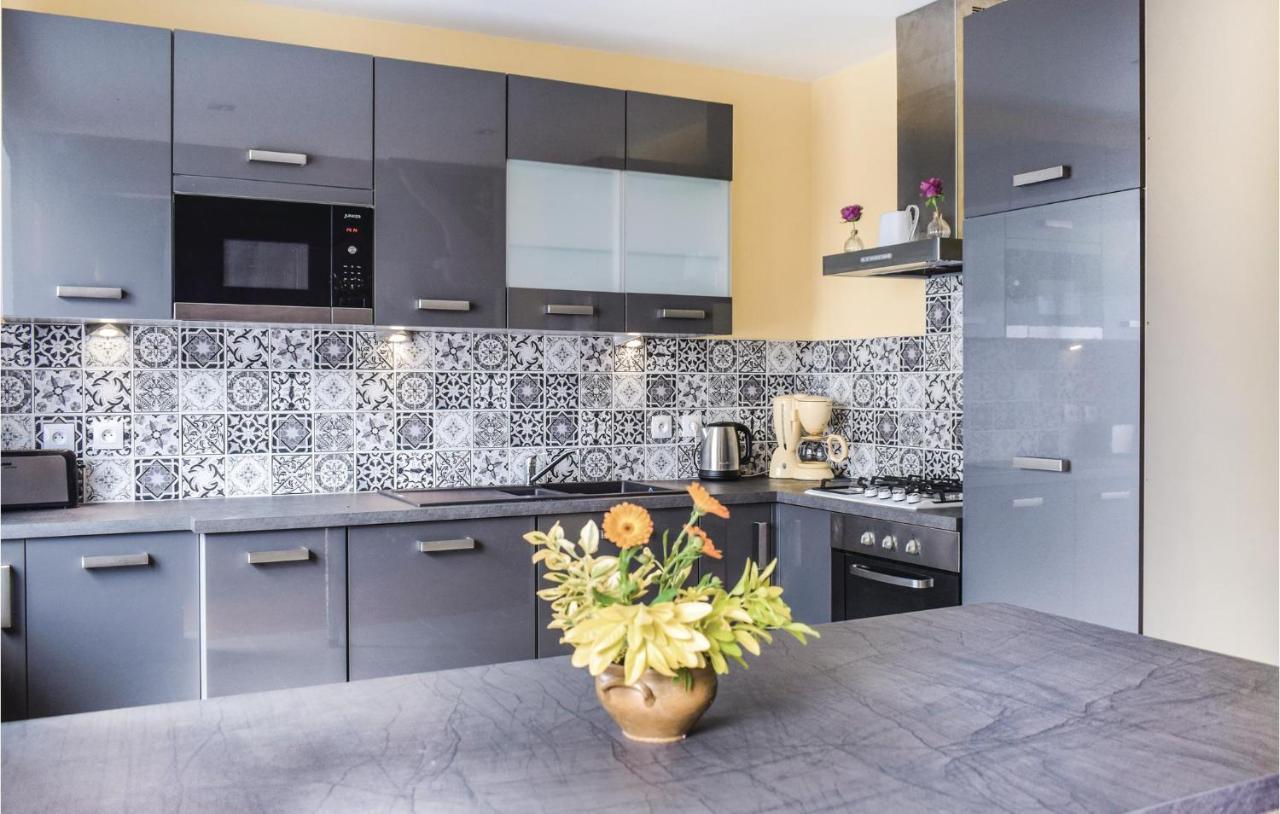 Nice Home In Plehedel With Wifi Екстериор снимка