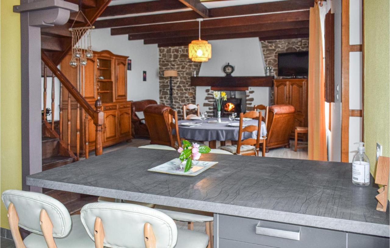 Nice Home In Plehedel With Wifi Екстериор снимка
